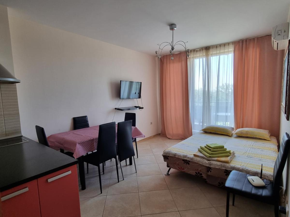 Fantasy Apartments Saint Constantine And Helena Resort St Constantin et Helena Extérieur photo