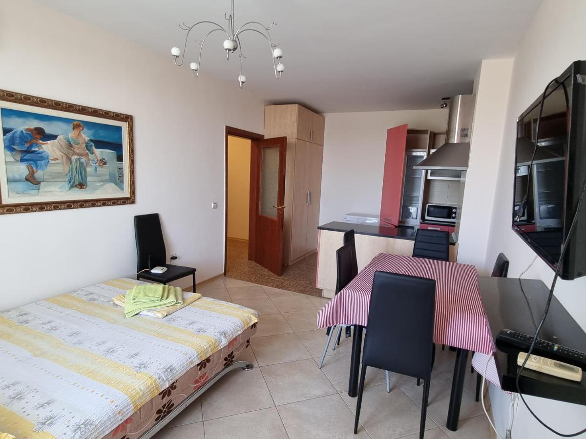 Fantasy Apartments Saint Constantine And Helena Resort St Constantin et Helena Extérieur photo
